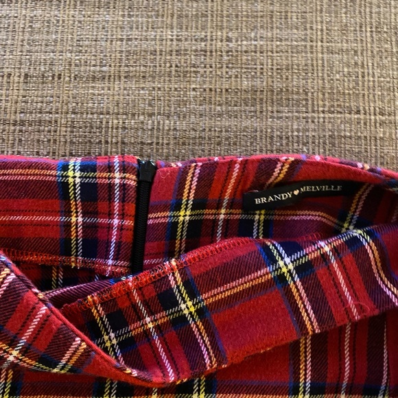 BRANDY MELVILLE RED CARA SKIRT - Picture 4 of 4